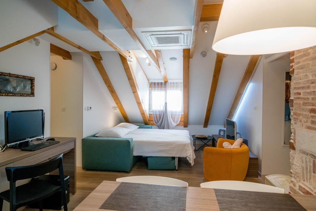 Apartment Atticus Split Bagian luar foto